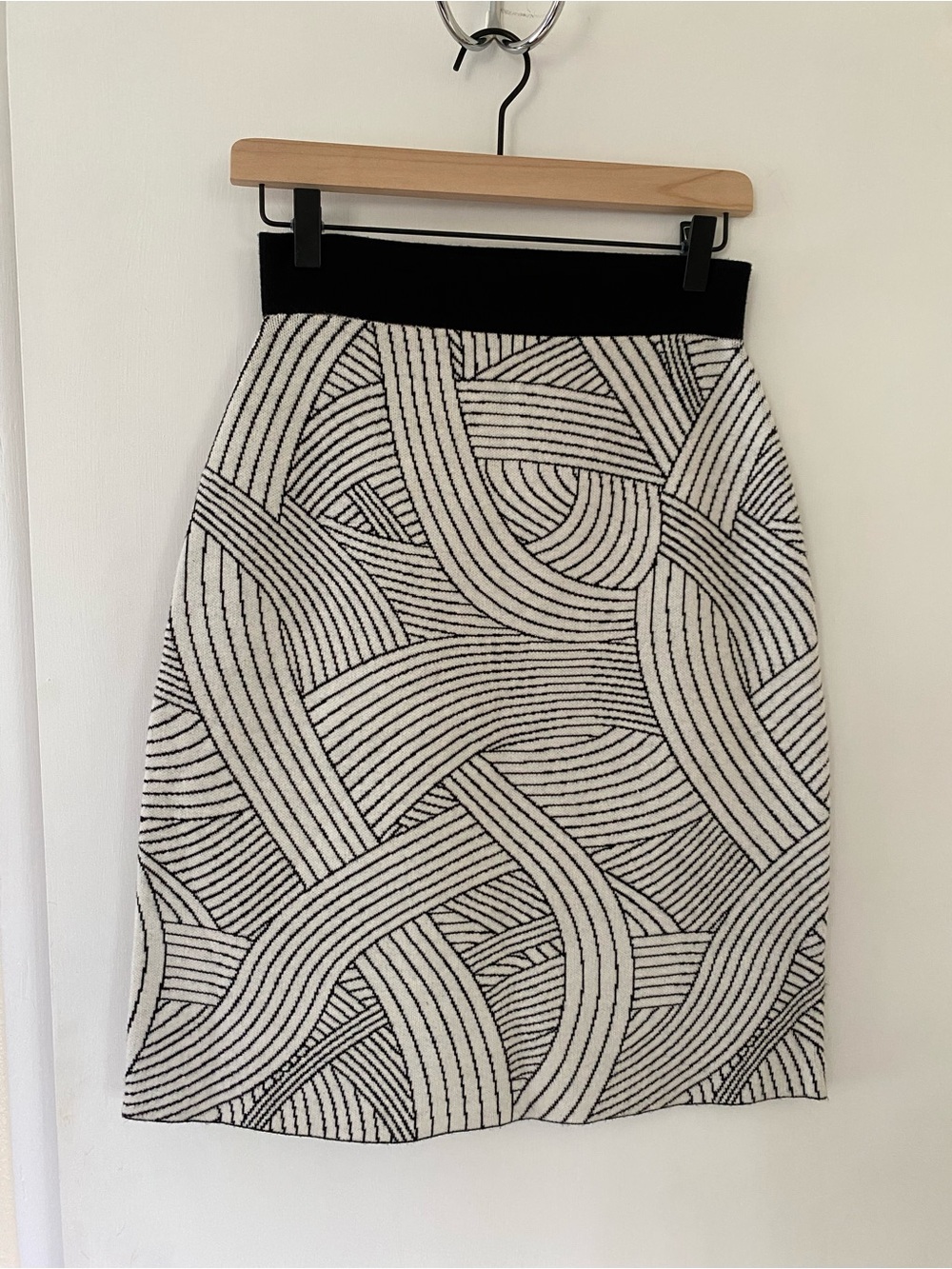 Anthropologie Maeve Black & White Skirt Graphic Stretch Pencil Artsy Small